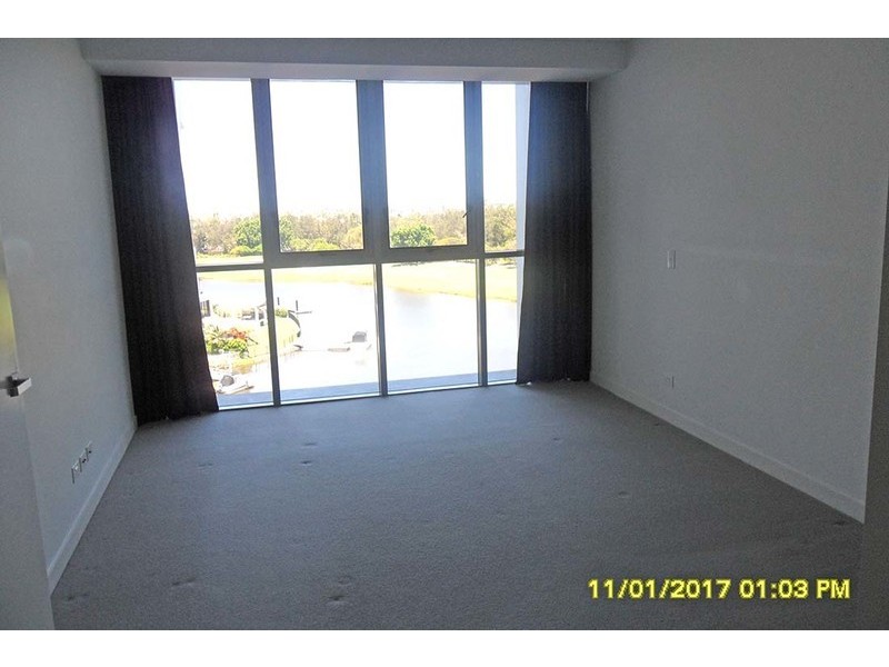 100/135 Lakelands Drive, Merrimac QLD 4226