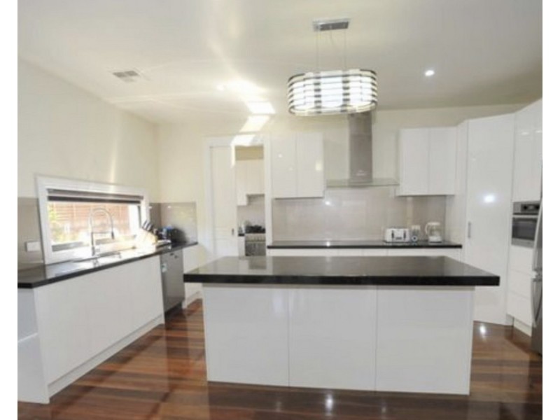2/15 Orange Grove, Camberwell VIC 3124