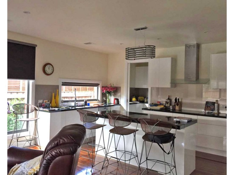 2/15 Orange Grove, Camberwell VIC 3124
