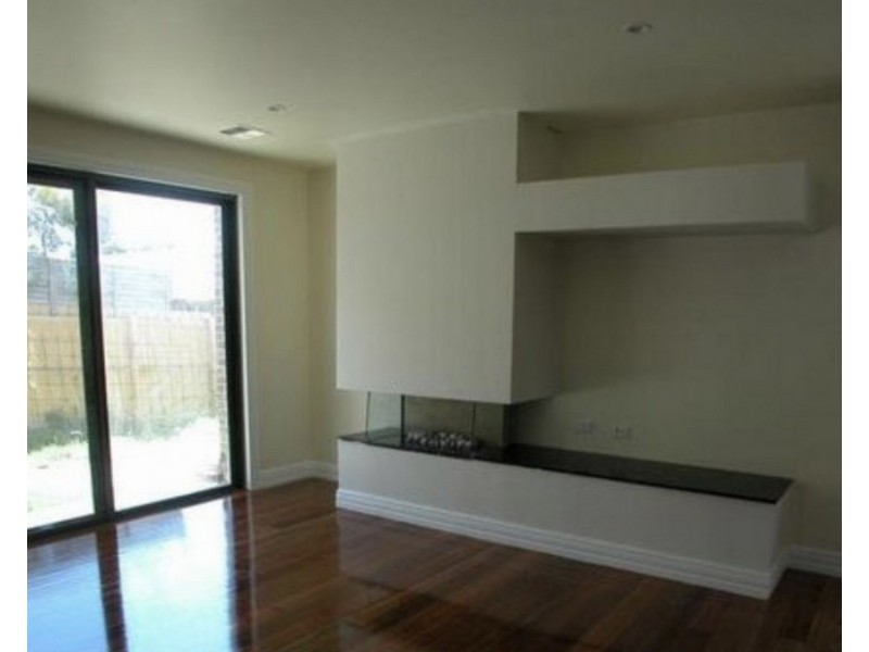 2/15 Orange Grove, Camberwell VIC 3124
