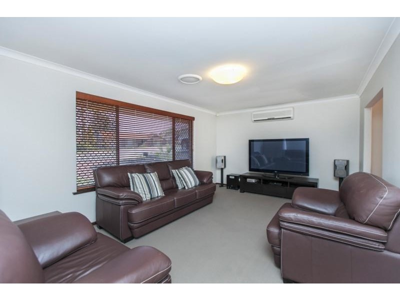 43 Granadilla Street, Duncraig WA 6023