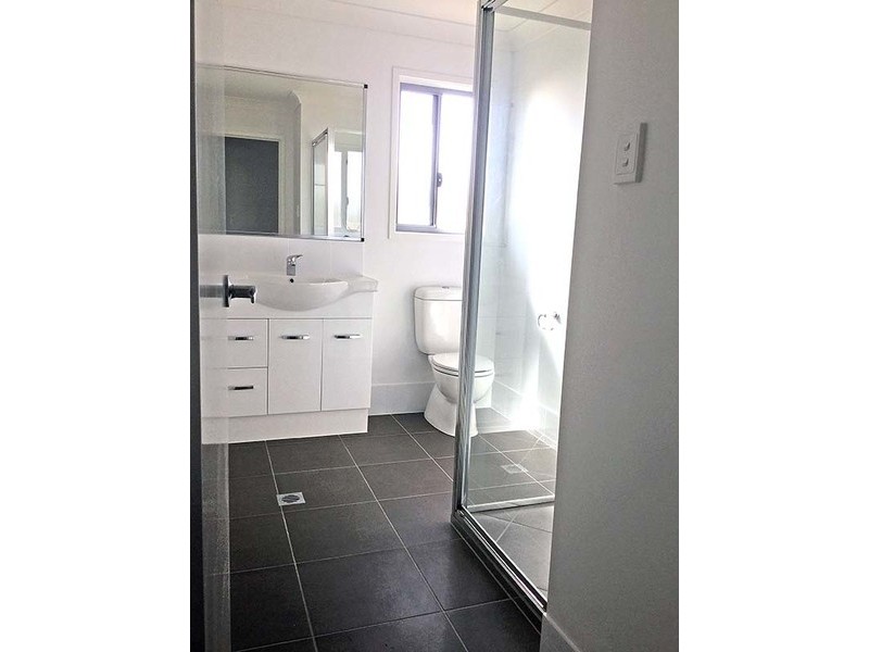 1/57 Phoenix Crescent, Rural View QLD 4740