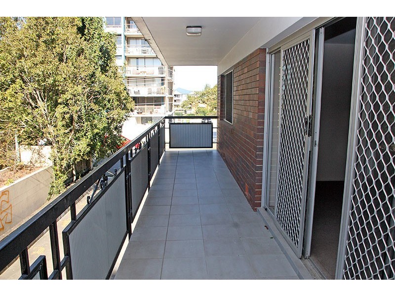 1/104 Thorn Street, Kangaroo Point QLD 4169