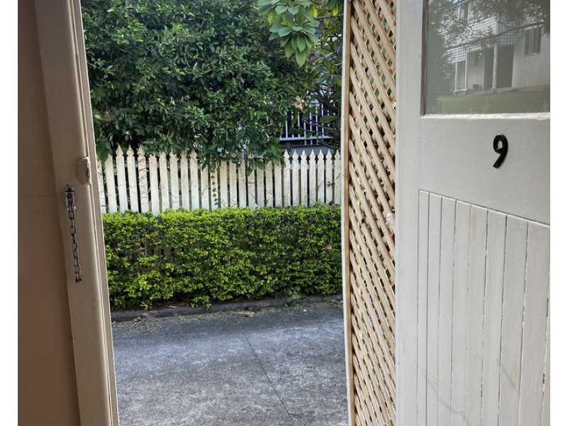 9/4 Rainworth Road, Bardon QLD 4065