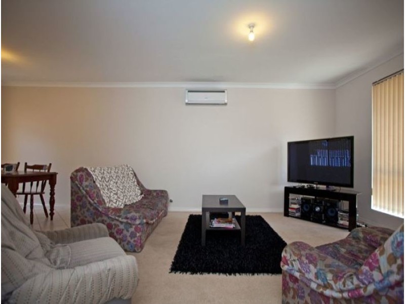 4/2 Carcoola Court, Nollamara WA 6061