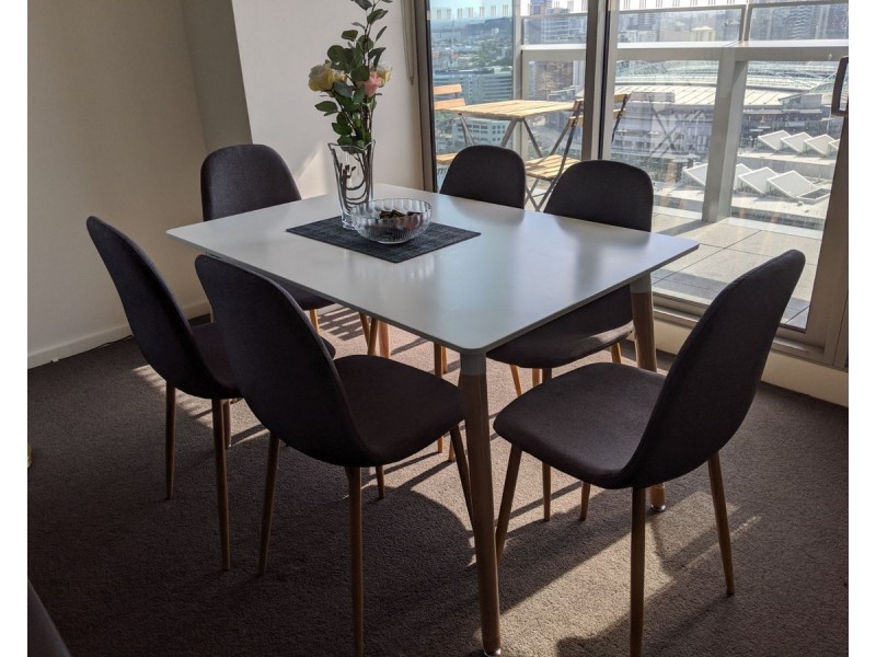 2901E/888 Collins Street, Docklands VIC 3008