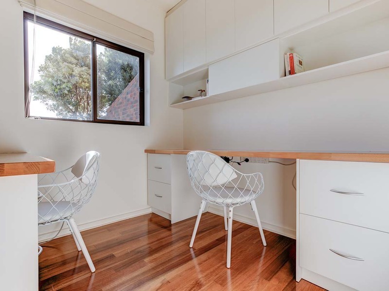 24 Sandpiper Place, West Lakes Shore SA 5020