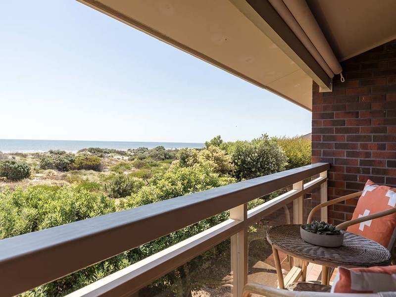 24 Sandpiper Place, West Lakes Shore SA 5020