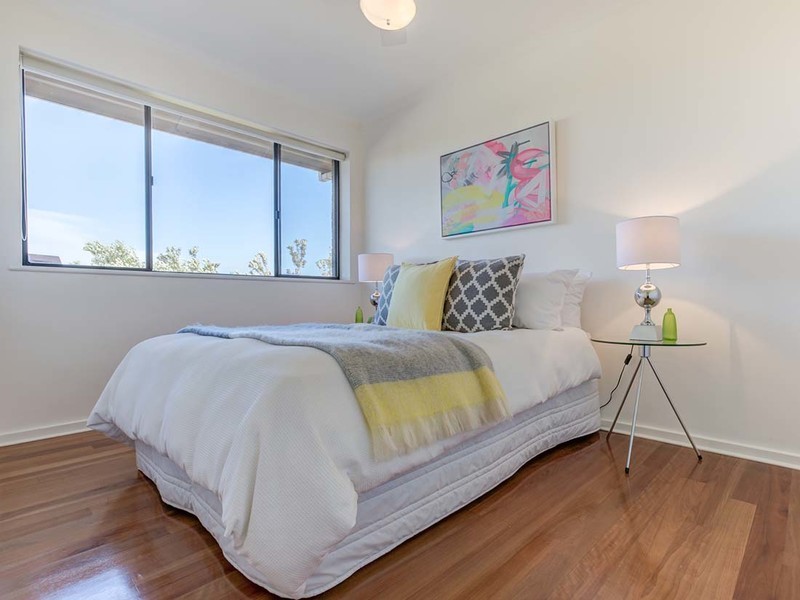 24 Sandpiper Place, West Lakes Shore SA 5020