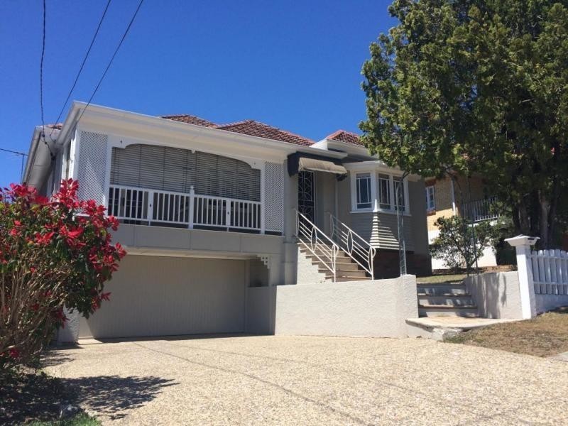 67 Lade Street, Coorparoo QLD 4151