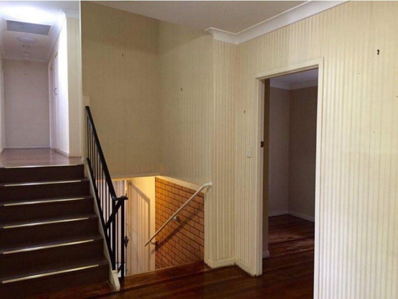 249 Cavendish Road, Coorparoo QLD 4151