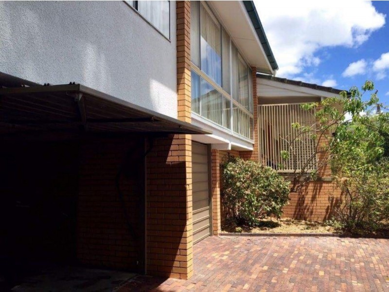 249 Cavendish Road, Coorparoo QLD 4151