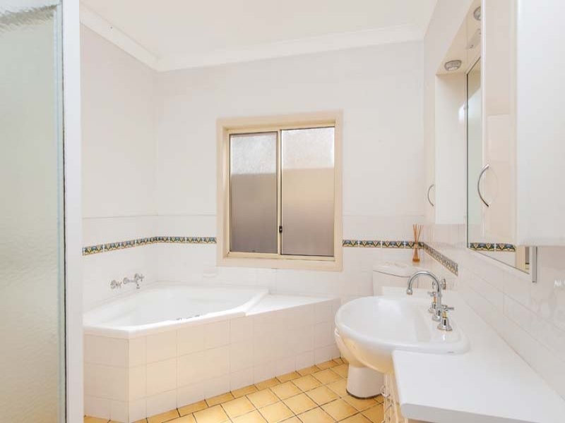 5 Wall Avenue, Panania NSW 2213