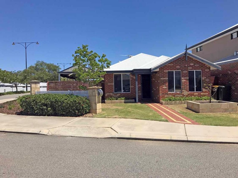 24 Elemi Bend, Atwell WA 6164