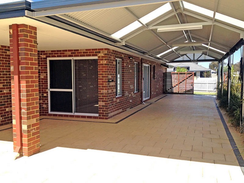 24 Elemi Bend, Atwell WA 6164