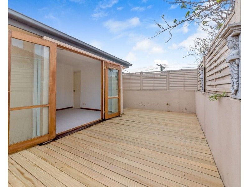 1A Mason Avenue, Elwood VIC 3184
