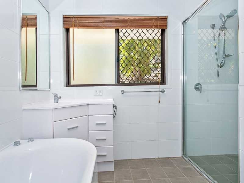 2 Hugh Guinea Court, Worongary QLD 4213