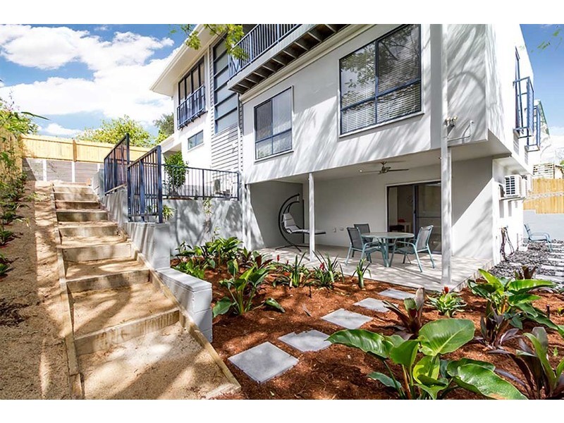 18 Emily Street, Highgate Hill QLD 4101