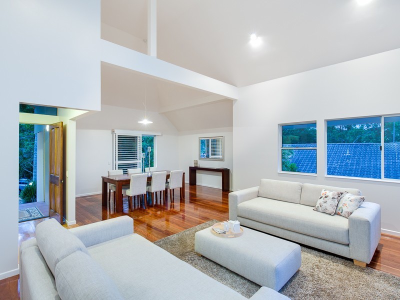 8 Satinwood Court, Bardon QLD 4065