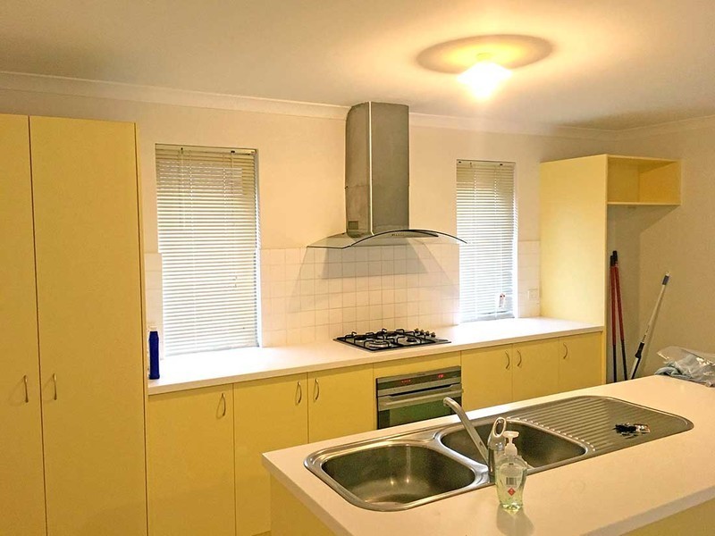 17 Marsdenia Road, Halls Head WA 6210