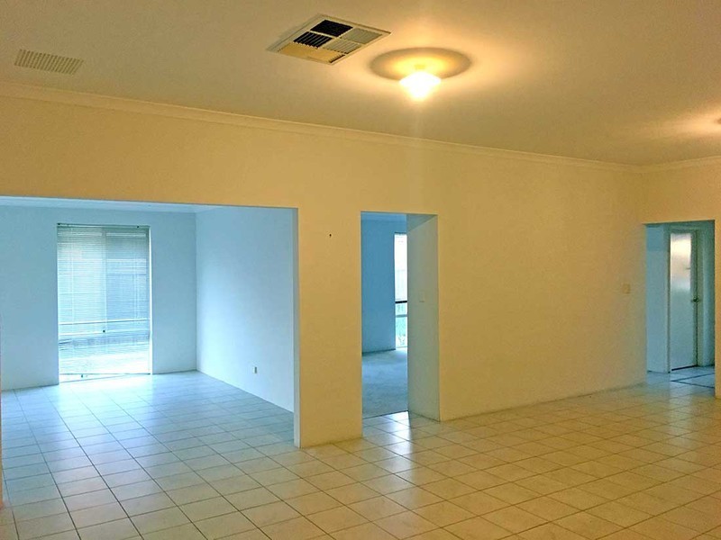 17 Marsdenia Road, Halls Head WA 6210