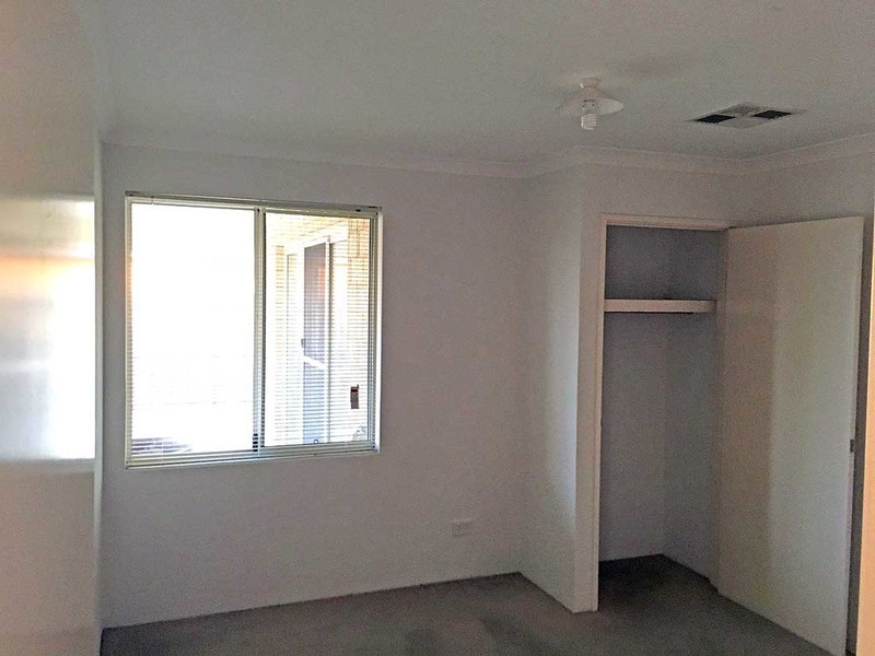 17 Marsdenia Road, Halls Head WA 6210