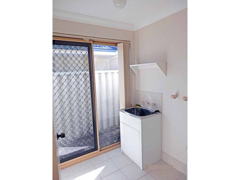 2/67 Mallard Way, Cannington WA 6107