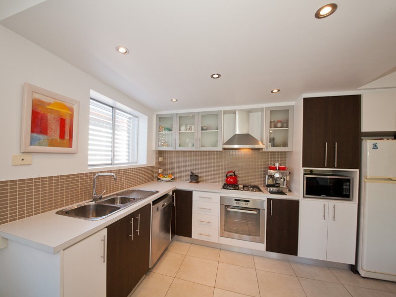 1/17 Frederick Street, Annerley QLD 4103