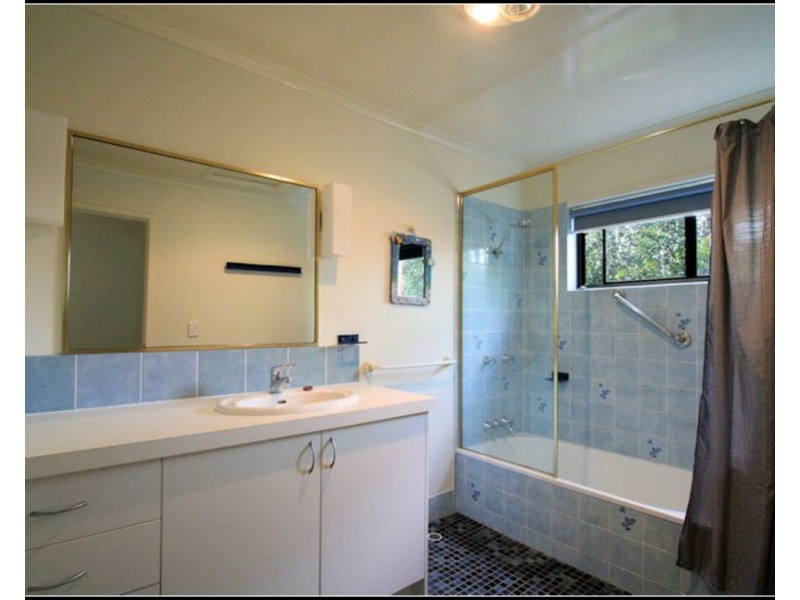 1/24 Herbert Street, Toowong QLD 4066