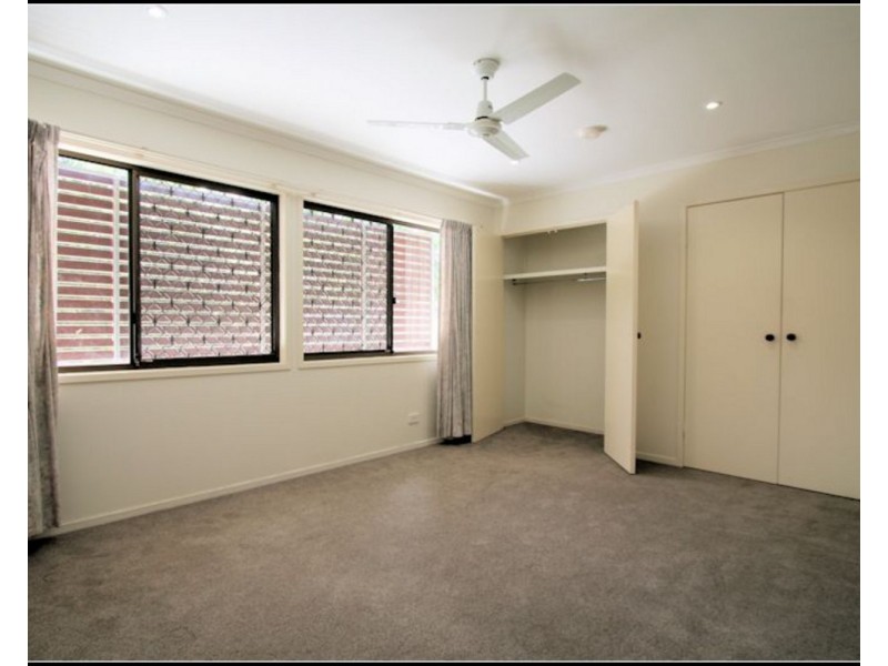 1/24 Herbert Street, Toowong QLD 4066