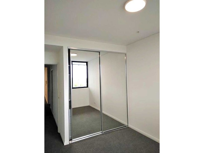 711/2 Charles Street, Canterbury NSW 2193