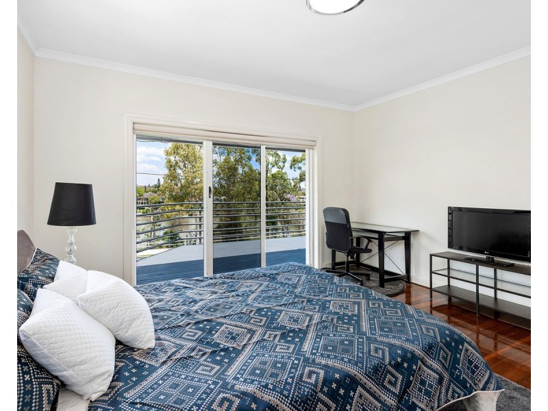 69 The Esplanade, St Lucia QLD 4067