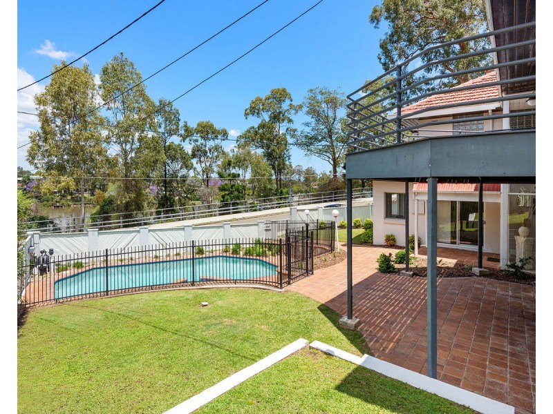 69 The Esplanade, St Lucia QLD 4067