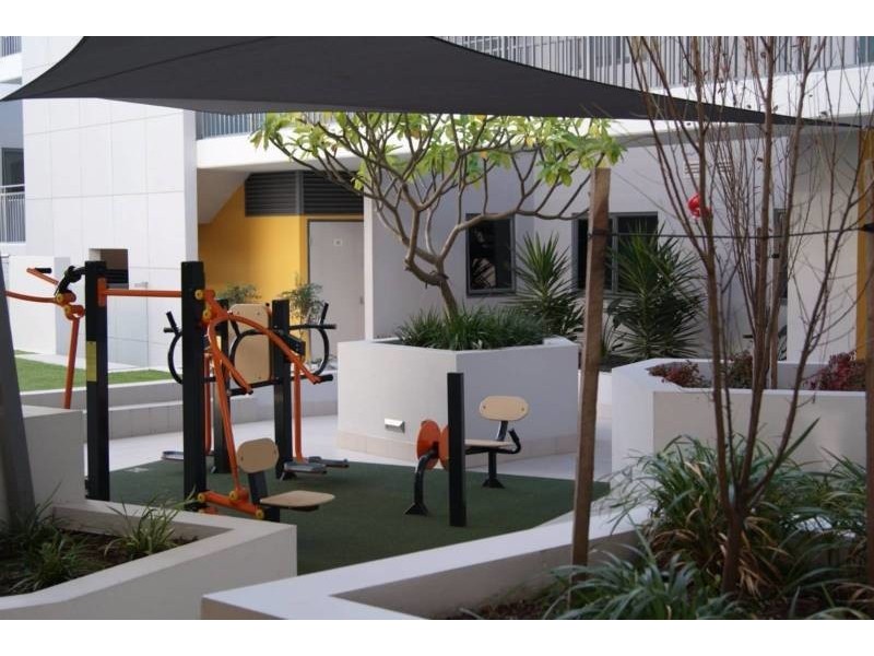 64/23 Junction Boulevard, Cockburn Central WA 6164