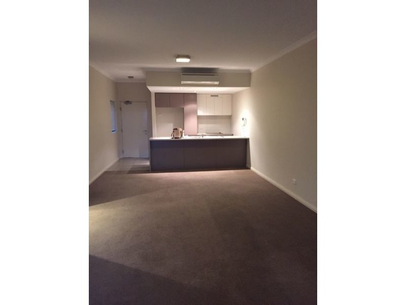 64/23 Junction Boulevard, Cockburn Central WA 6164