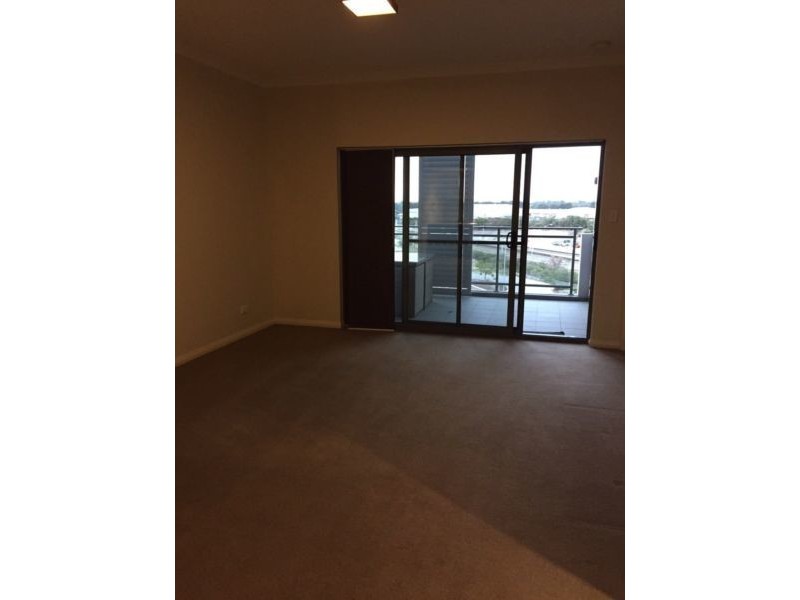 64/23 Junction Boulevard, Cockburn Central WA 6164