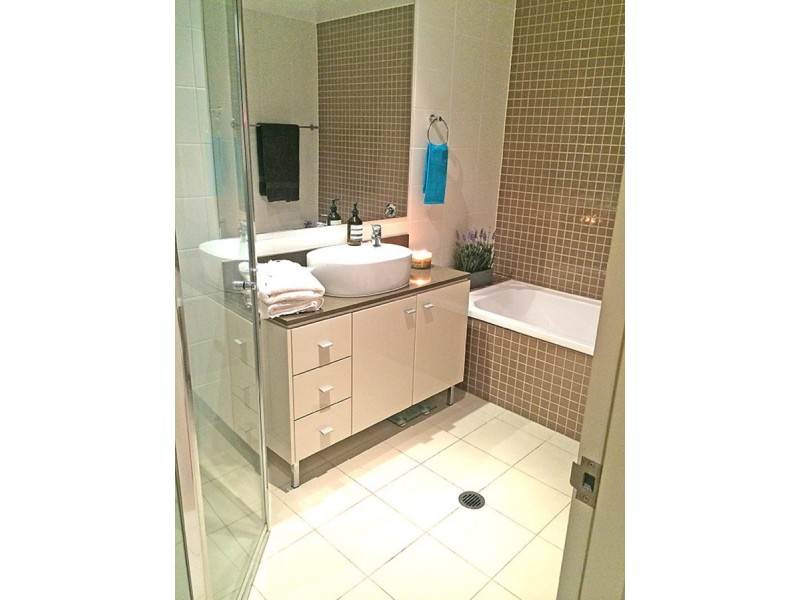 527/1-3 Aqua Street, Southport QLD 4215