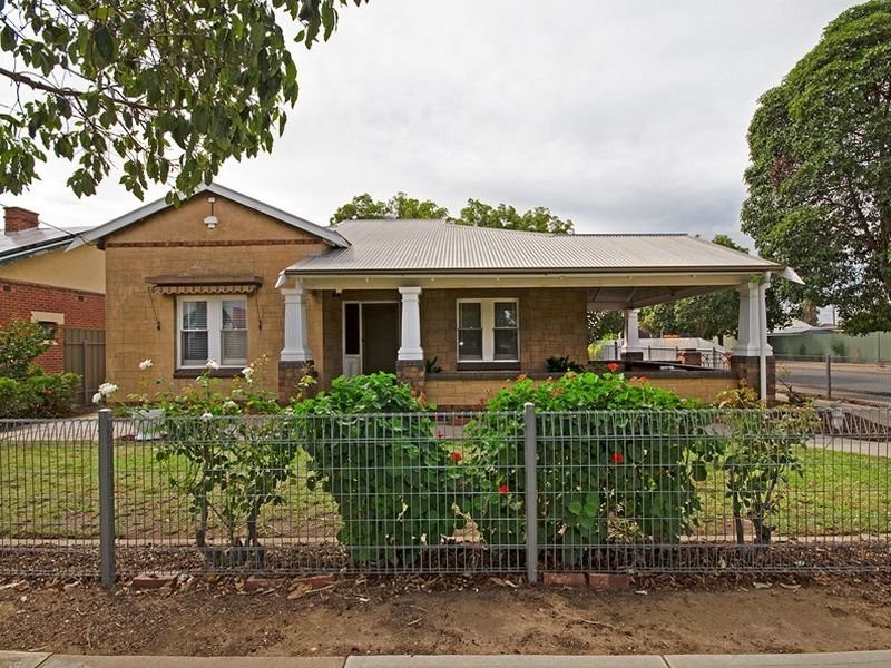 17 St Lawrence Avenue, Croydon SA 5008