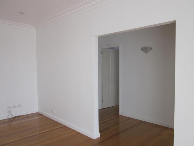 1/4 Elizabeth Street, Oakleigh East VIC 3166