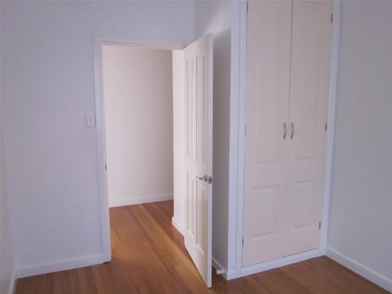 1/4 Elizabeth Street, Oakleigh East VIC 3166