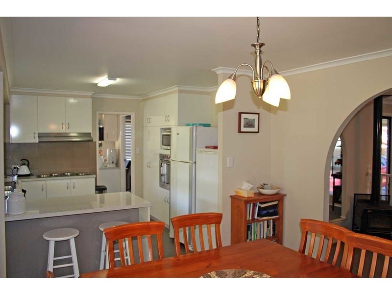 9 Kuhn Street, Kearneys Spring QLD 4350