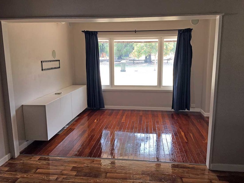 4 Godfrey Street, Queens Park WA 6107