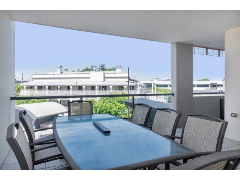 30/9 Sylvan Road, Toowong QLD 4066