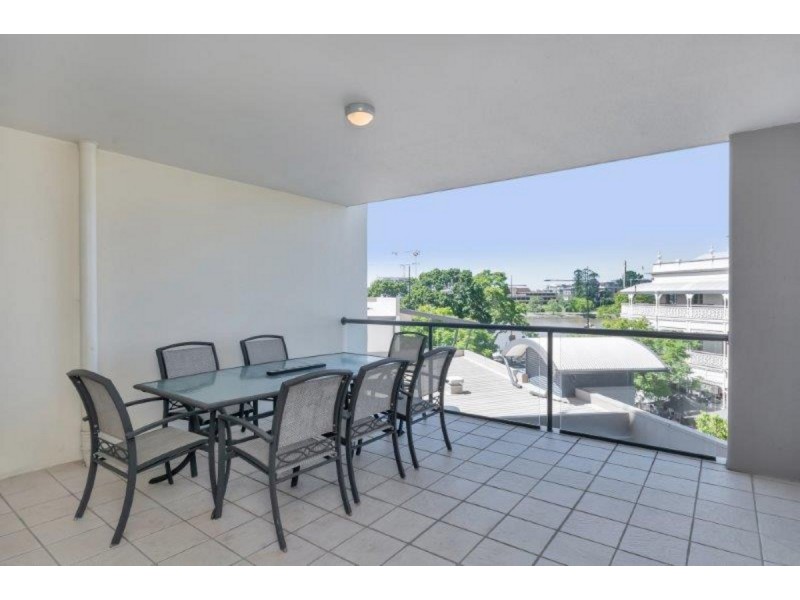 30/9 Sylvan Road, Toowong QLD 4066