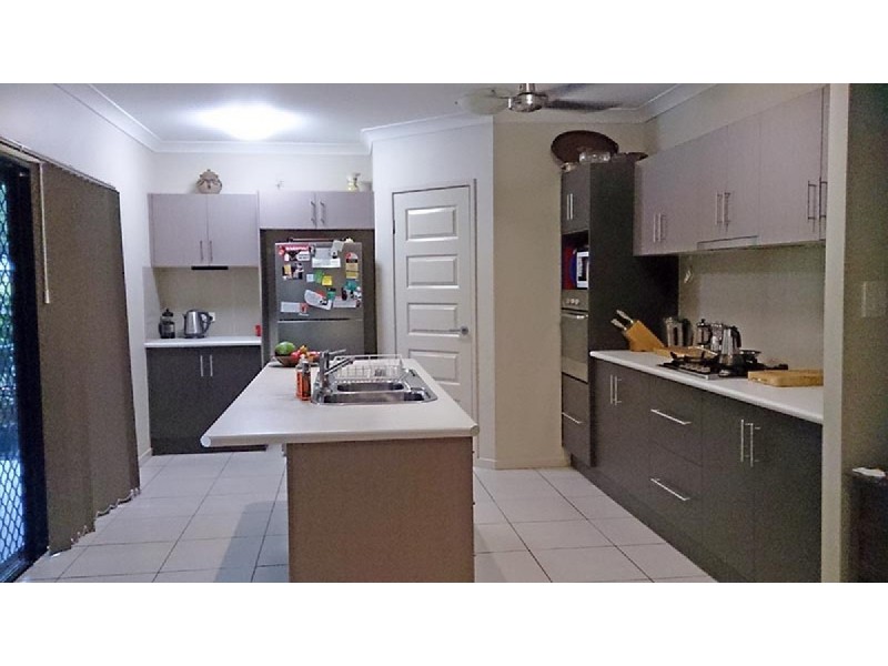 7 Hodel Street, Whitfield QLD 4870