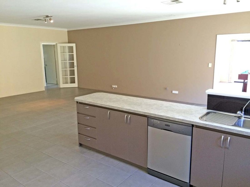 3 Lautrec Loop, Ashby WA 6065