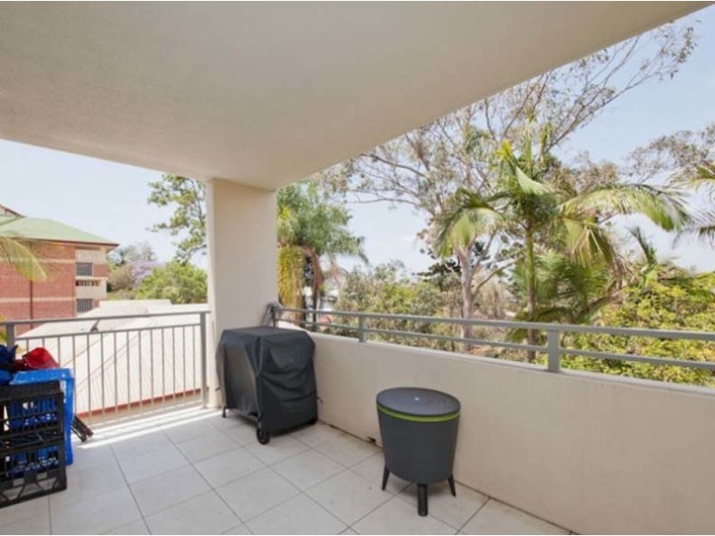 8/3 Wickham Street, Newmarket QLD 4051