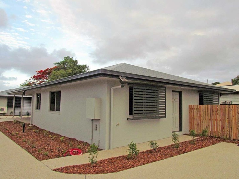 1/98 Broad Street, Sarina QLD 4737