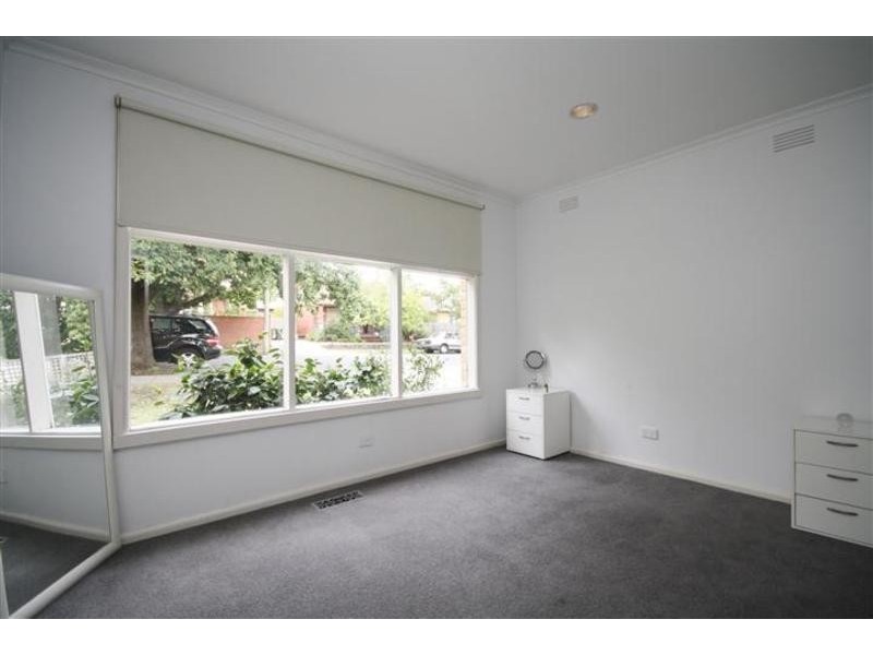 1/5 Hilda Street, Malvern East VIC 3145