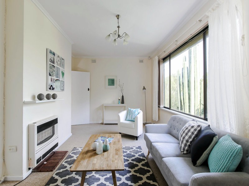 28 Burton Avenue, Park Holme SA 5043